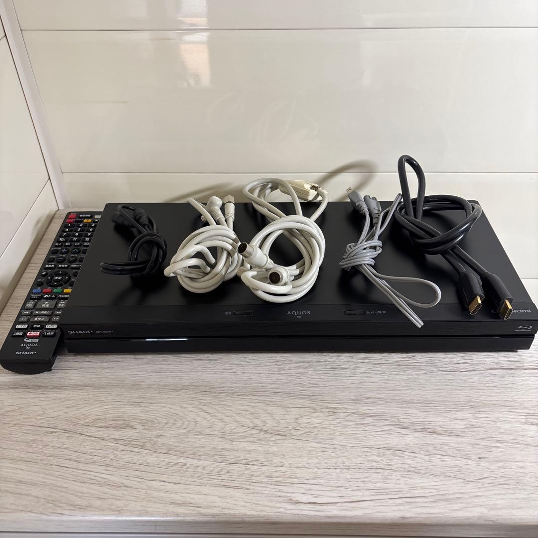 シャープ AQUOSブルーレイ 2B-C05BW1 リモコン付き
