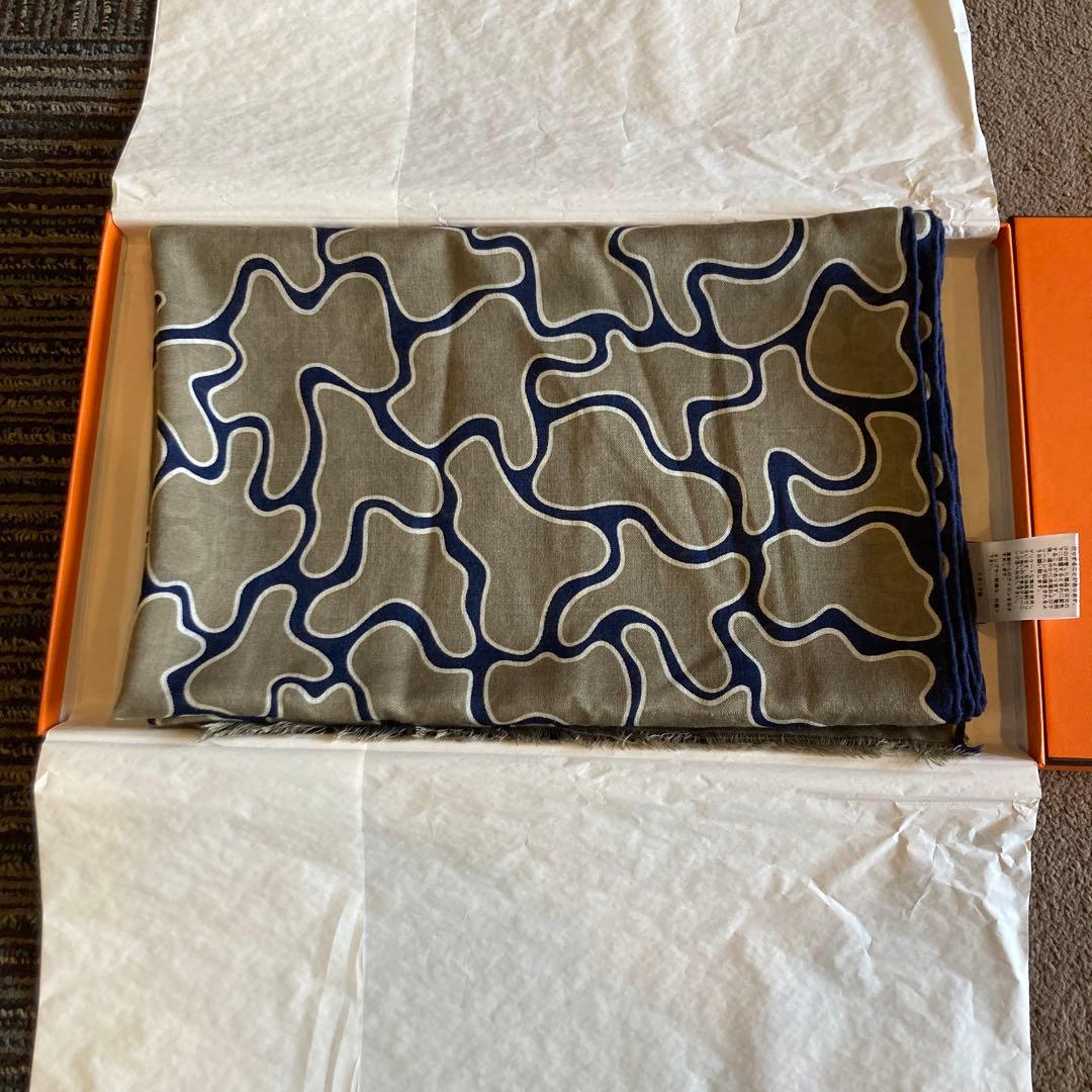 エルメス　シルク混紡 ベージュ ネイビー のストール