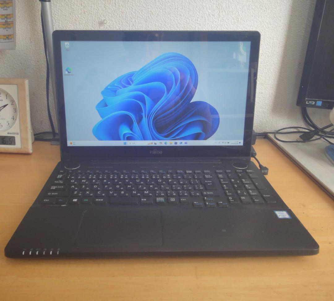 Windowsノート本体 Lifebook AH77/W i7/SSD/8GB/Office