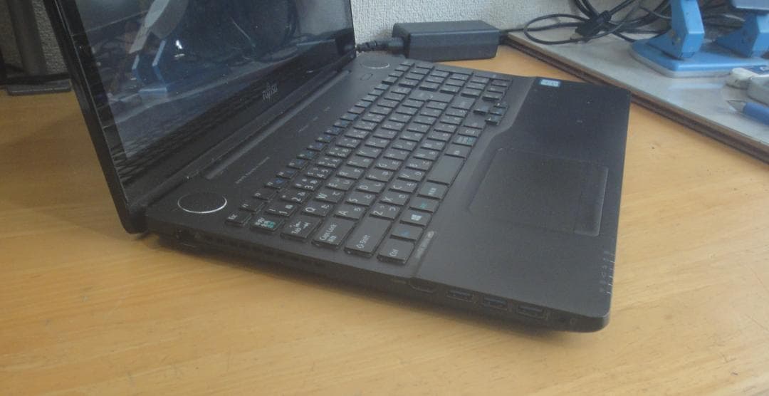 Windowsノート本体 Lifebook AH77/W i7/SSD/8GB/Office