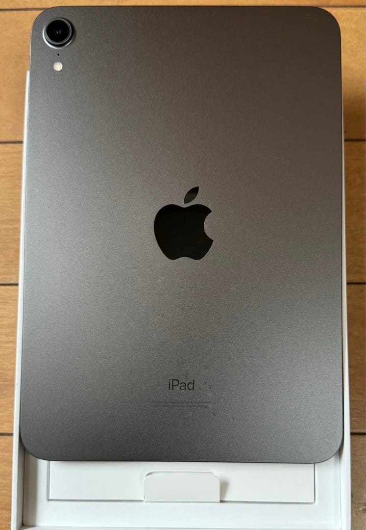iPad mini 第6世代 Wi-Fiモデル 64GB スペースグレーケース付