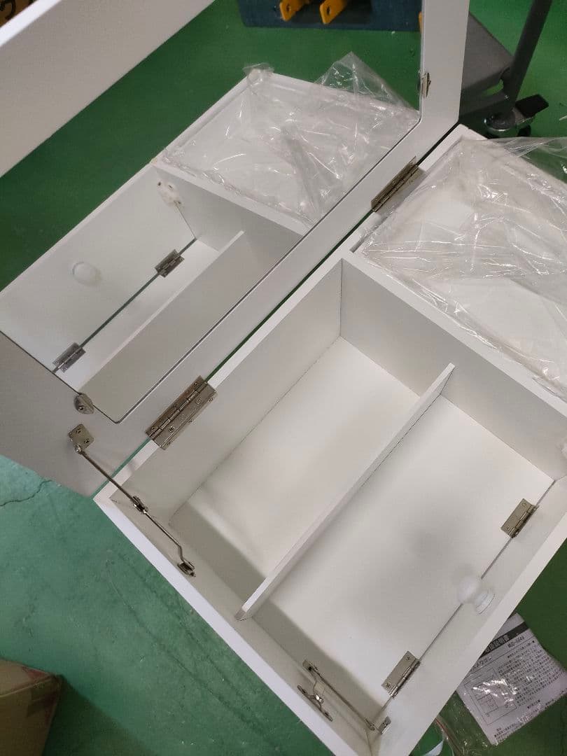 7/0418m01 コスメワゴン MUD-6649WH　小型ドレッサー