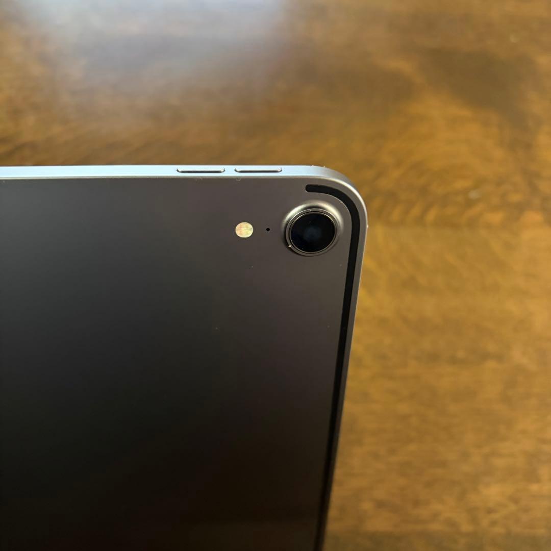 ［値下げ後)iPad Pro 11インチ　第一世代　純正キーボード➕ペンセット
