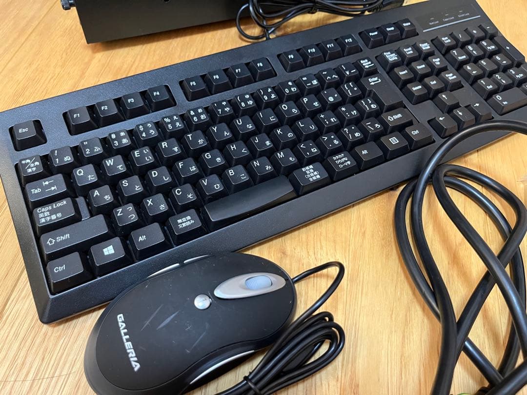 デスクトップパソコン　マウス　キーボード一式