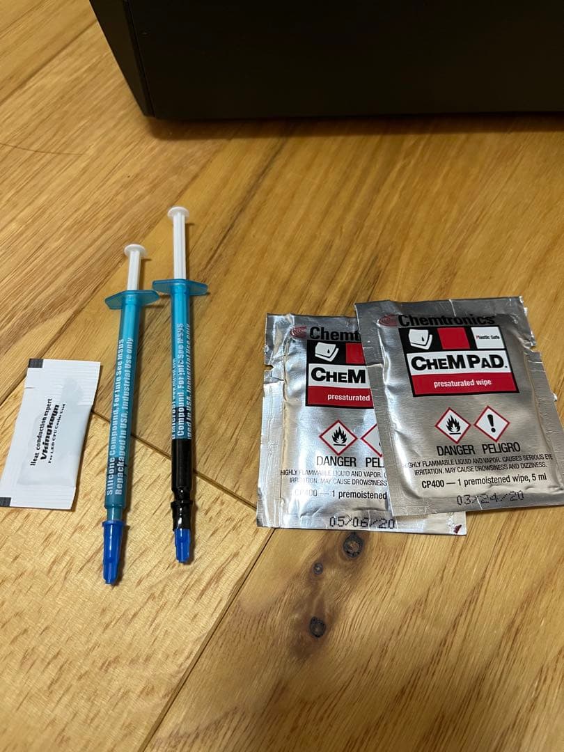 デスクトップパソコン　マウス　キーボード一式