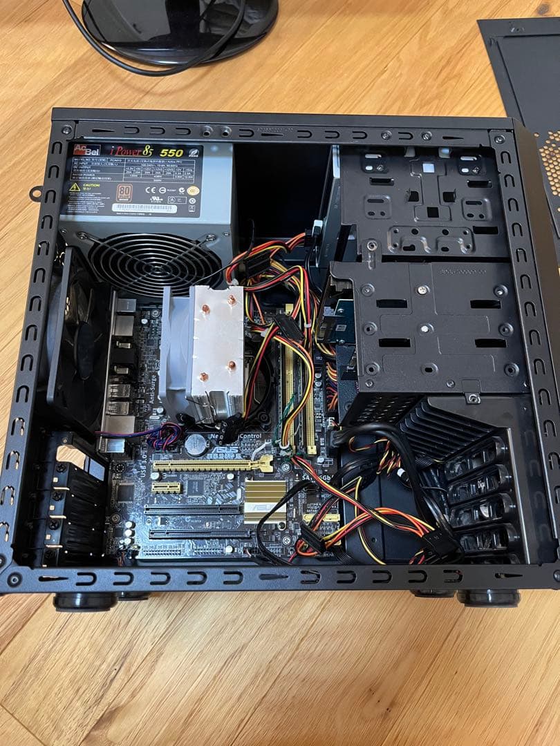 デスクトップパソコン　マウス　キーボード一式