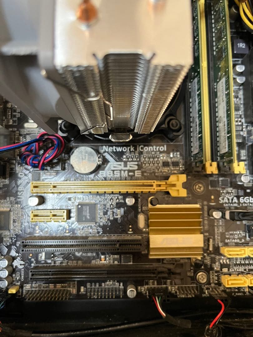 デスクトップパソコン　マウス　キーボード一式