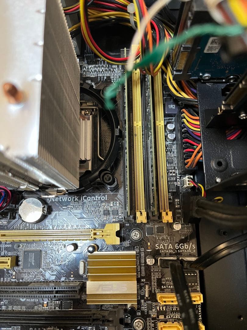 デスクトップパソコン　マウス　キーボード一式