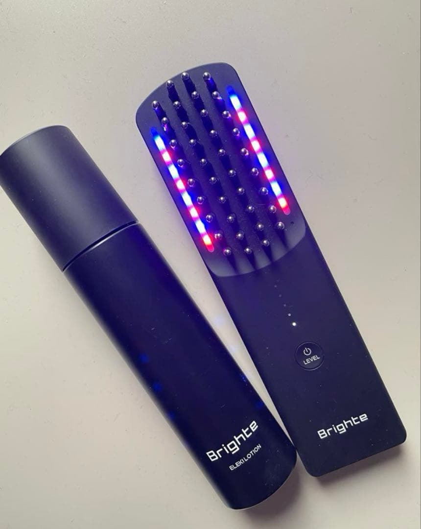 Brighte ELEKI BRUSH 美顔器　イソップクレンジングおまけ