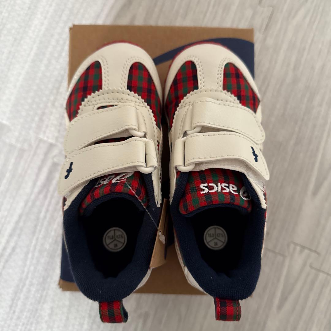 しいちゃん ファミリア　アシックス　スニーカー