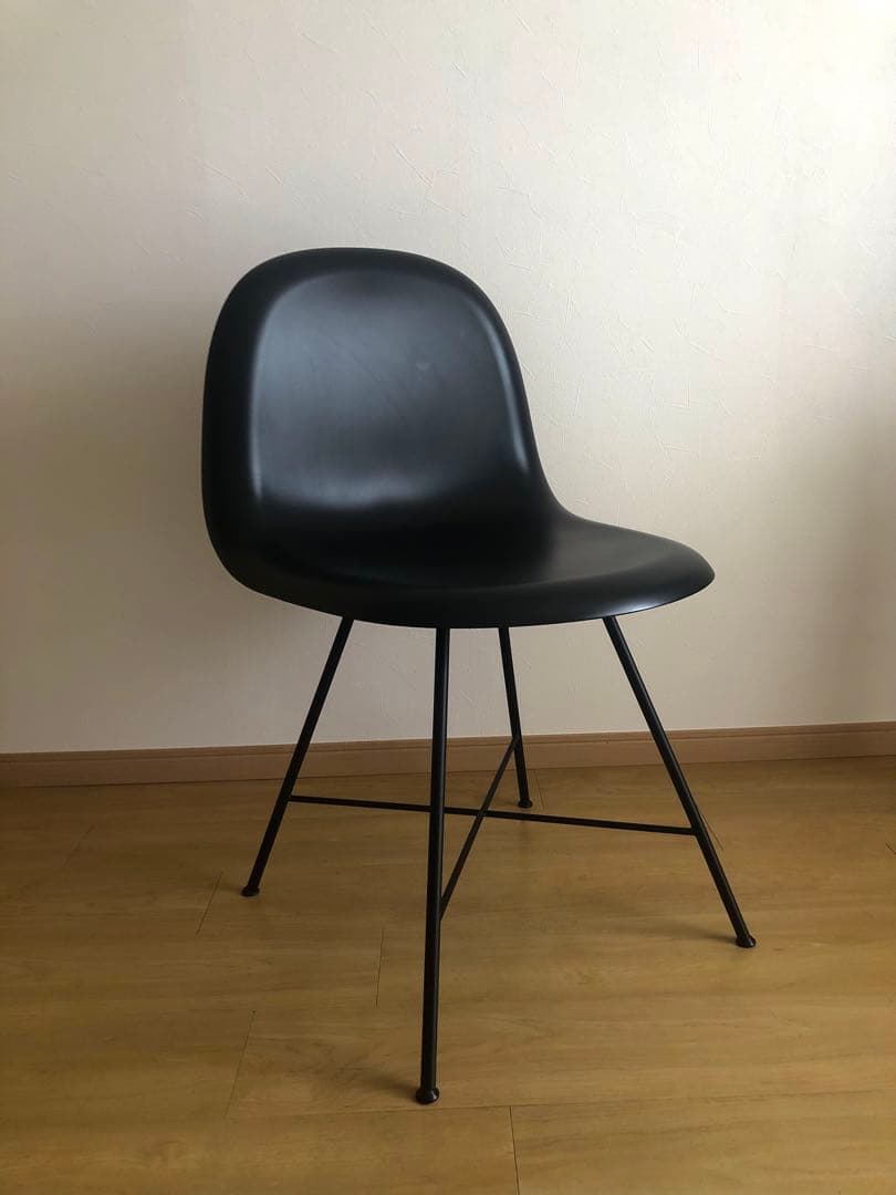 ★sea　◆美品GUBI ダイニングチェア（2脚セット可）送料込