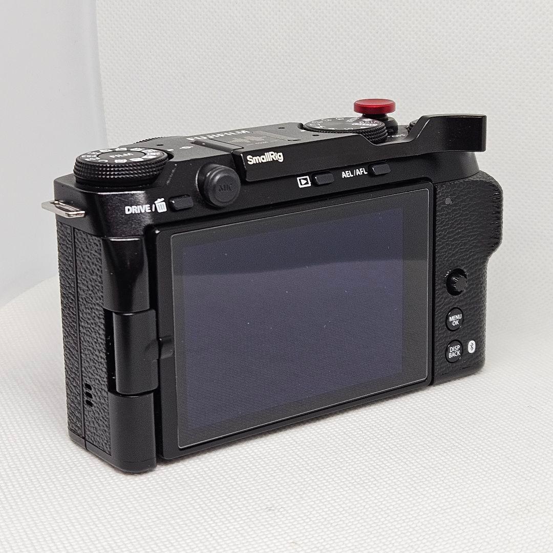 フジフィルム XM5 本体とFUJIFILM XF 27mmF2.8 R WR