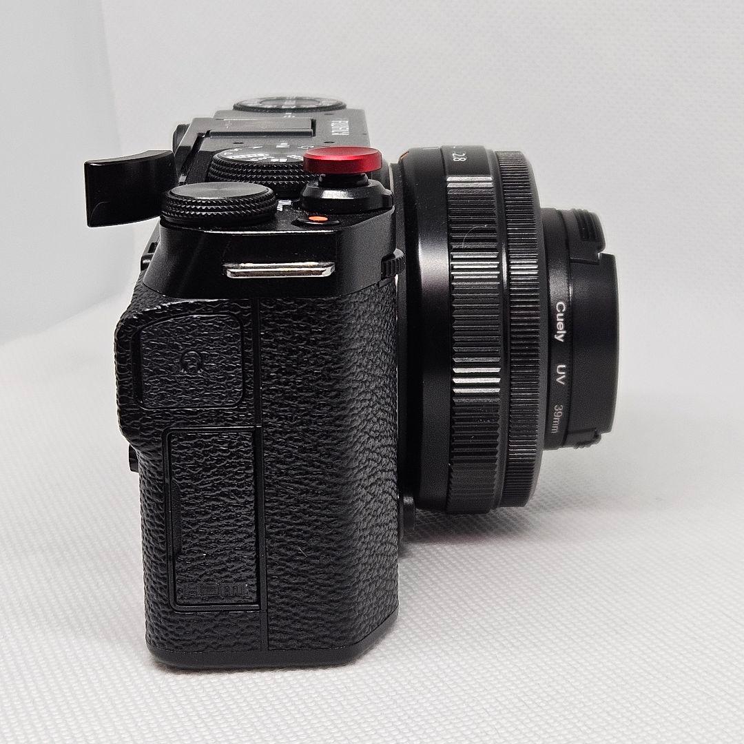 フジフィルム XM5 本体とFUJIFILM XF 27mmF2.8 R WR