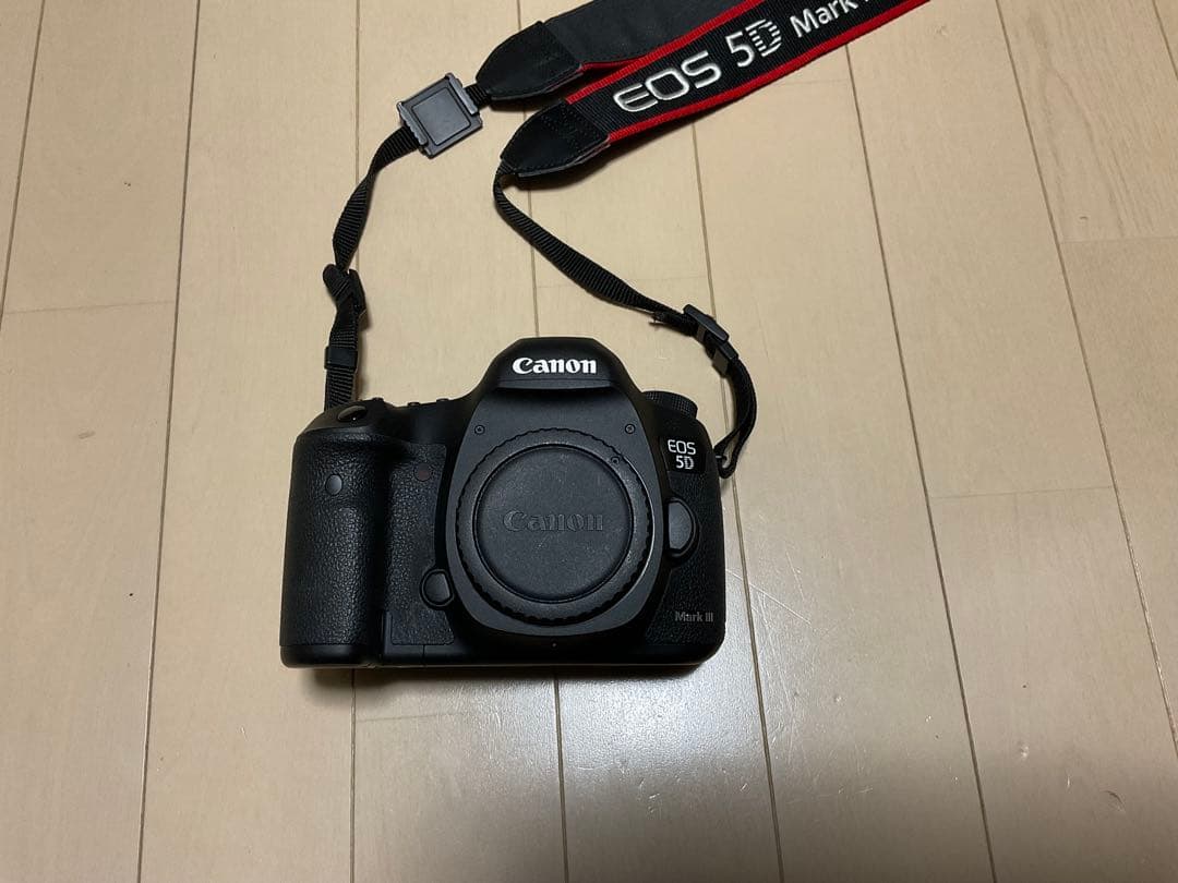 ショット数少12,463CanonEOS5D Mark III + BG-E11