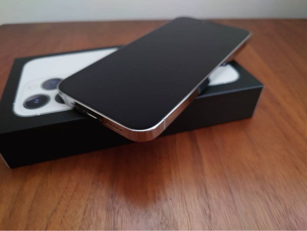 iPhone13Pro 本体 シルバー