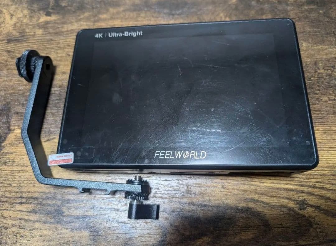 外部モニター Feelworld LUT7 PRO 4k 7インチ