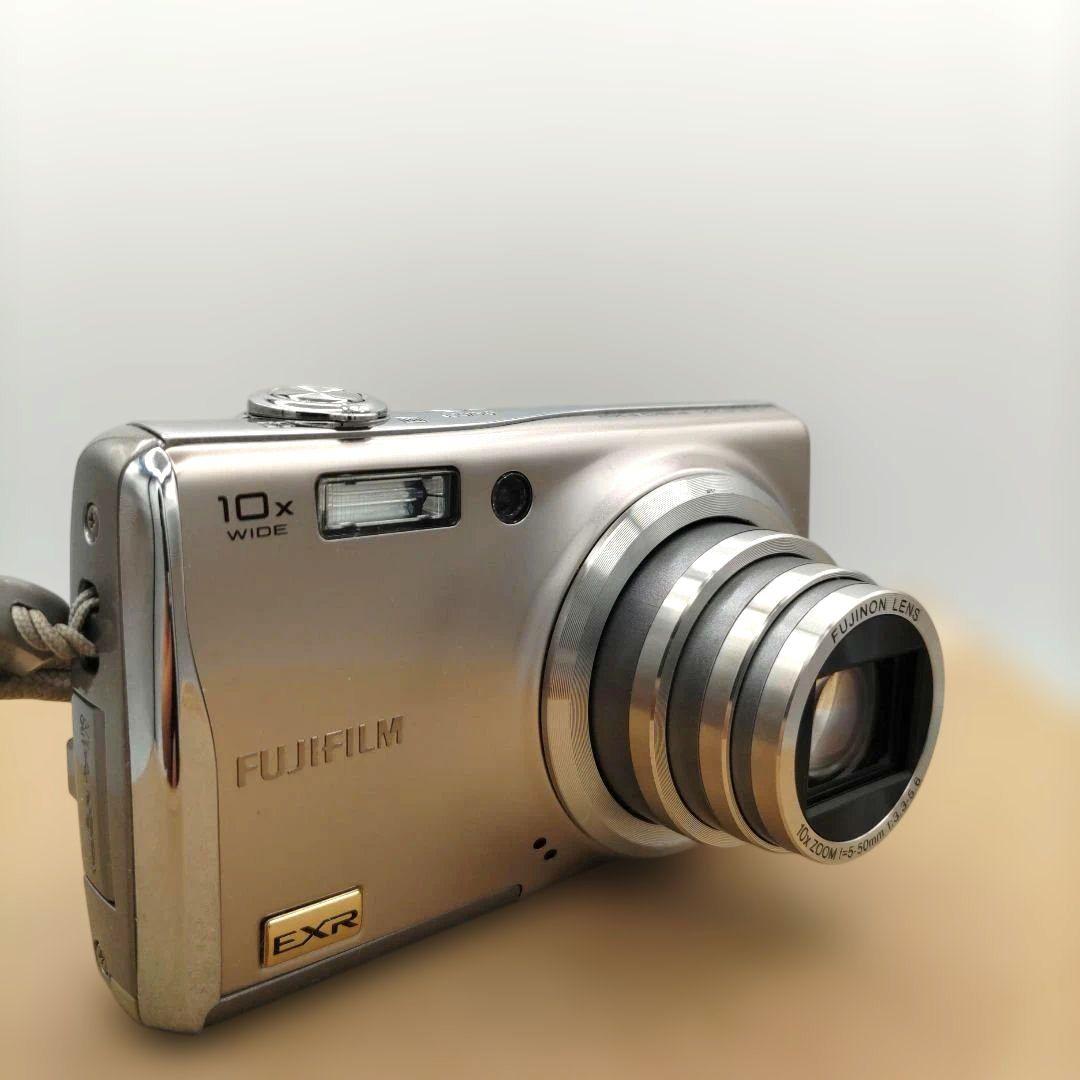 FUJIFILM FinePix F80EXR コンパクトデジカメ シルバー