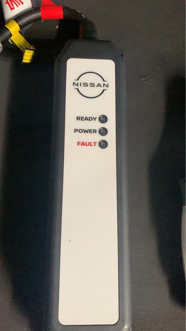 NISSAN 充電ケーブル AC200V 15A