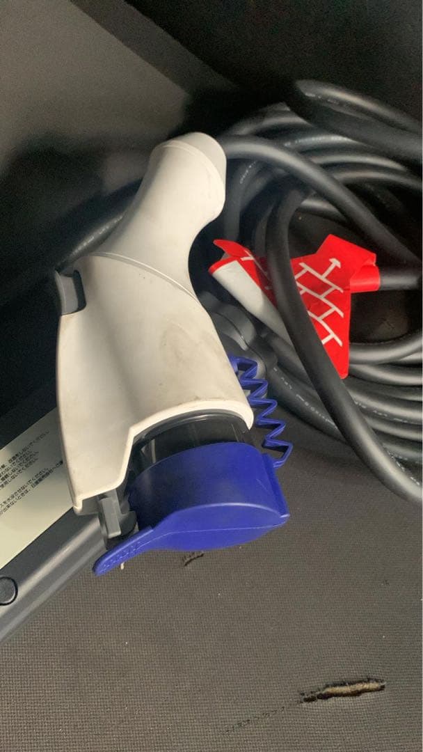 NISSAN 充電ケーブル AC200V 15A