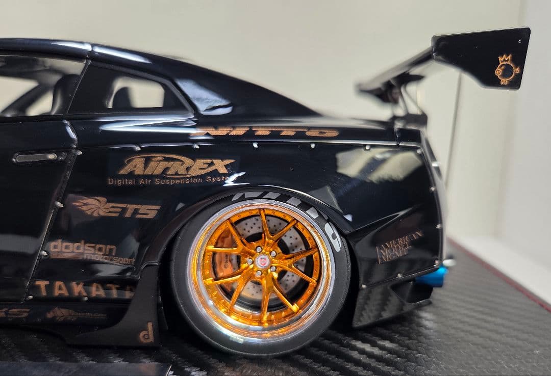 EIDOLPN　アイドロン　1/18　Rocket　Bunny　R35　GTR