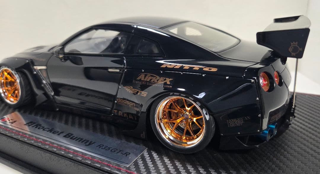 EIDOLPN　アイドロン　1/18　Rocket　Bunny　R35　GTR