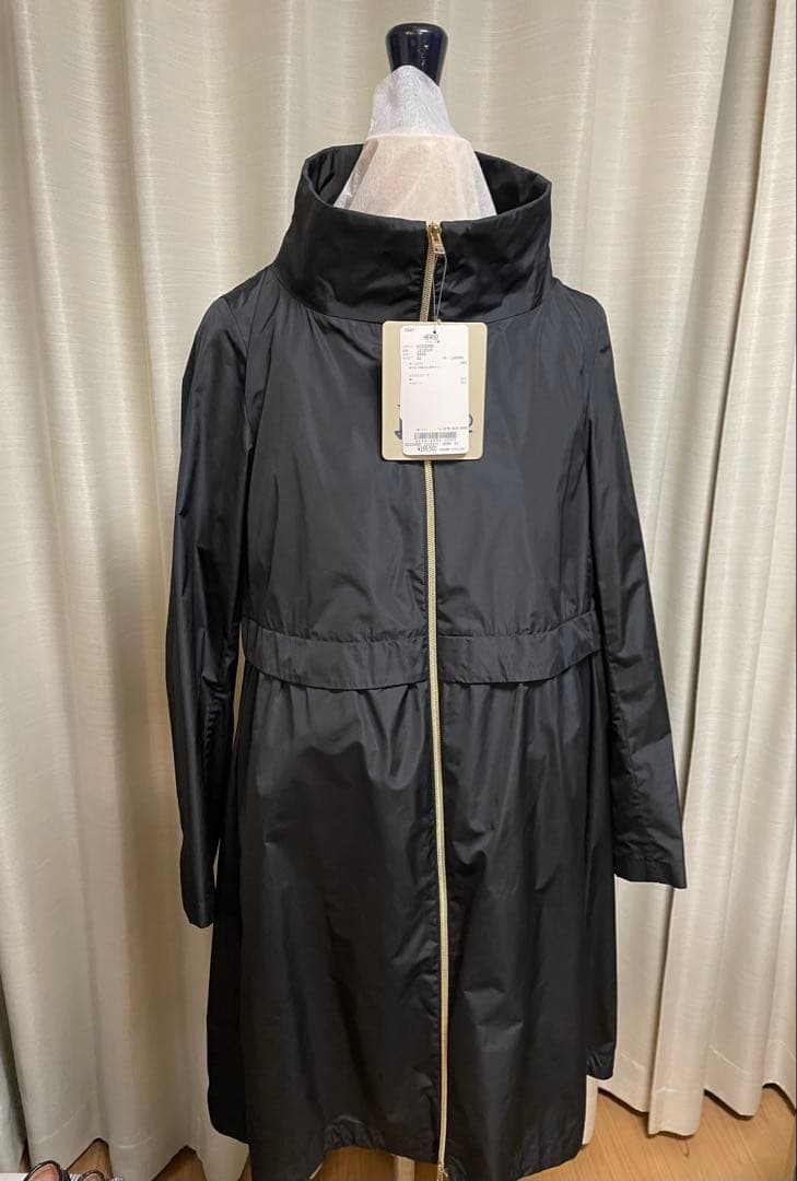 HERNOフード付き黒スプリングコート