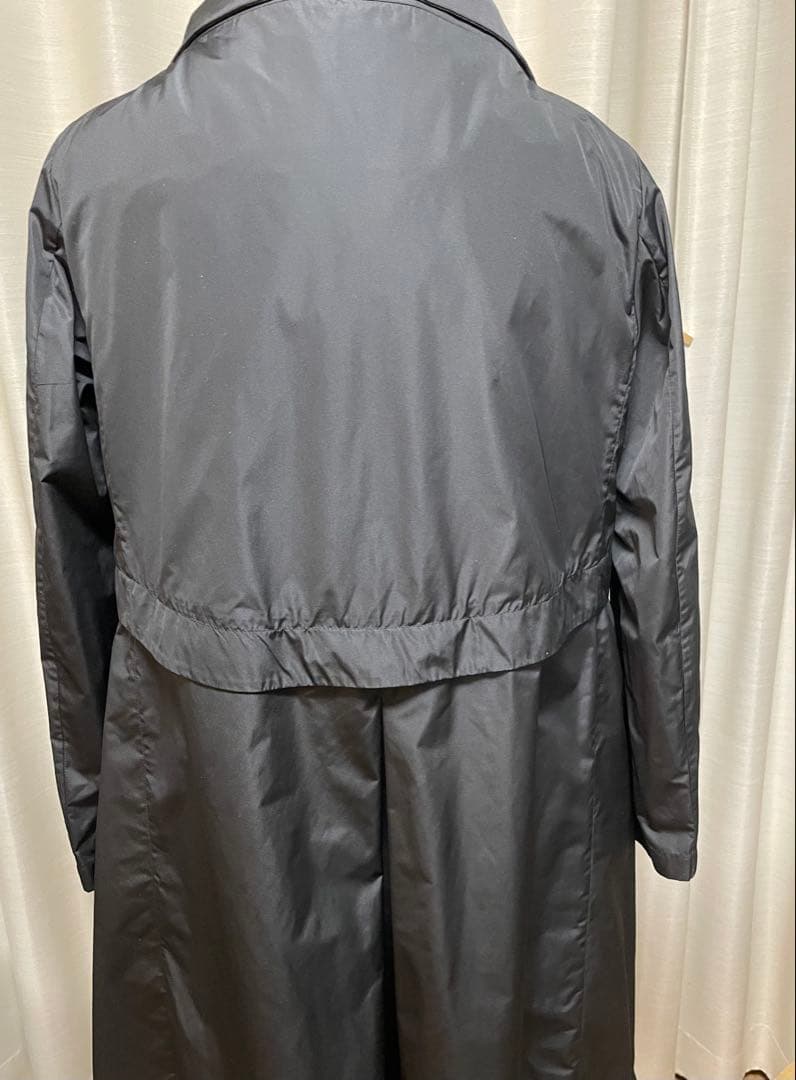 HERNOフード付き黒スプリングコート