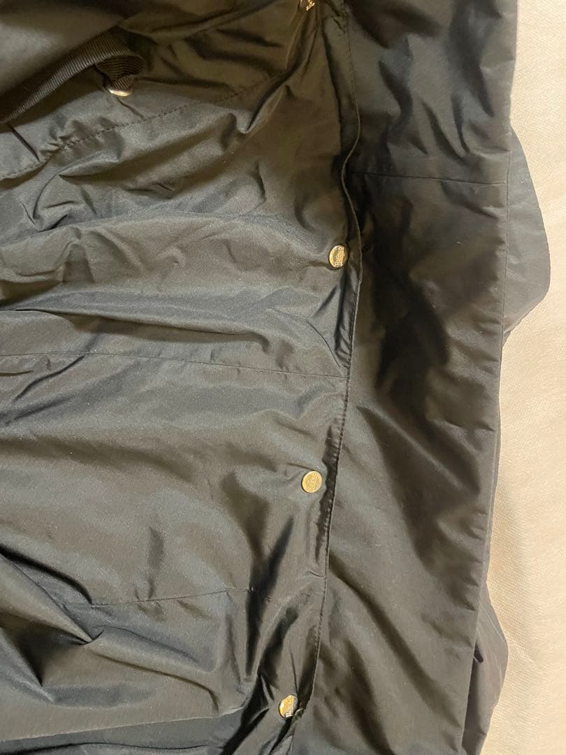 HERNOフード付き黒スプリングコート