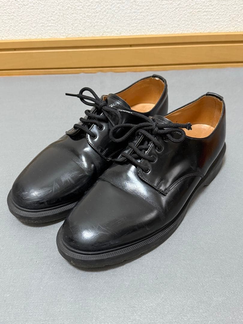 ソロヴェアー　 レースアップシューズ　ドクターマーチン　レースアップシューズ　黒