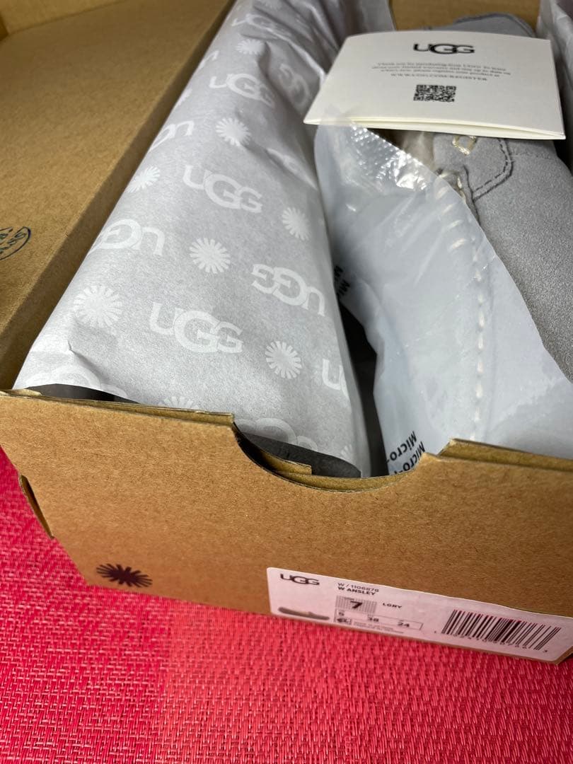 UGG 1106878 アンスレー