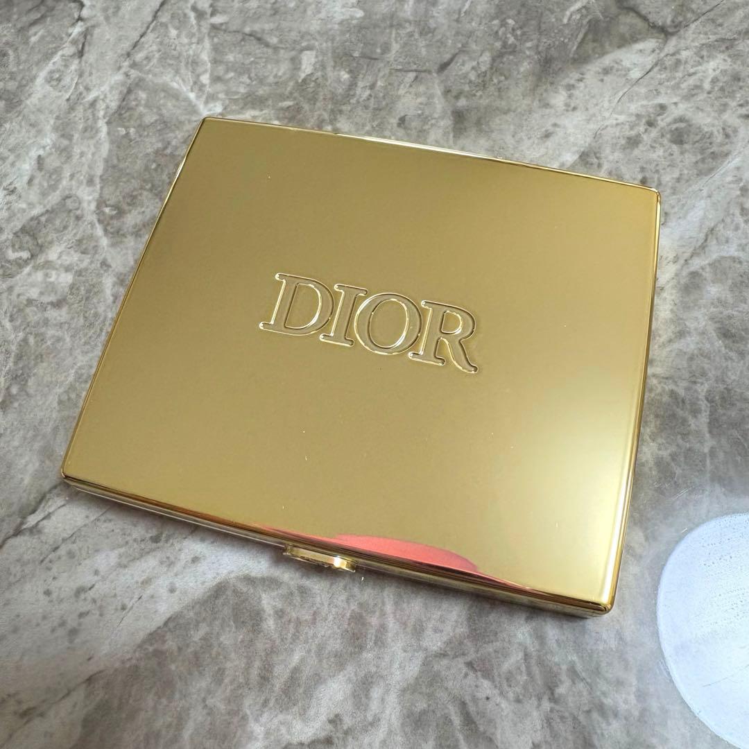 ディオール サンク クルール ホリデー コレクション636 ファイアリーサーカス