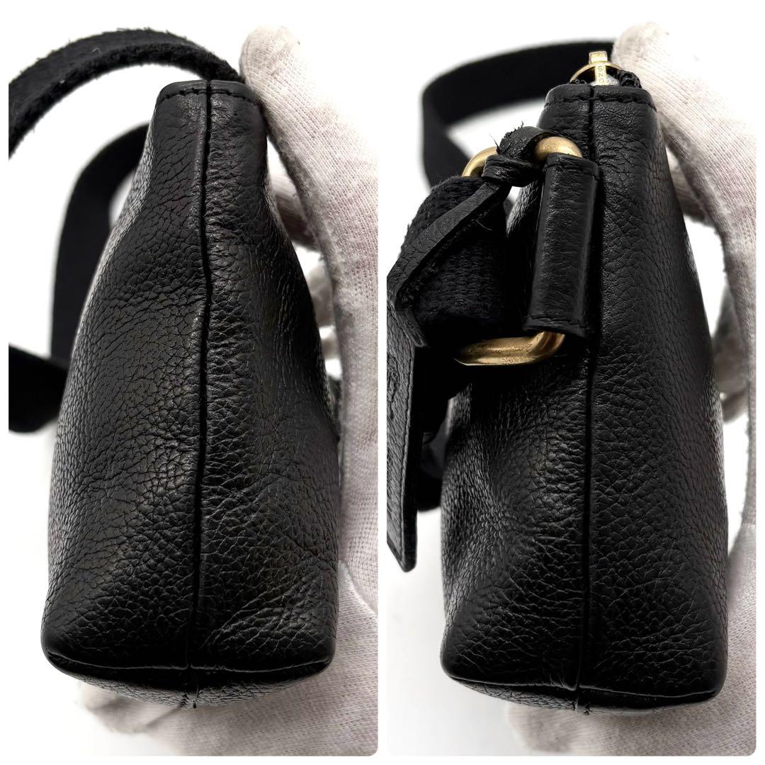 【美品】イルビゾンテ ショルダーバッグ ボディバッグ レザー ブラック