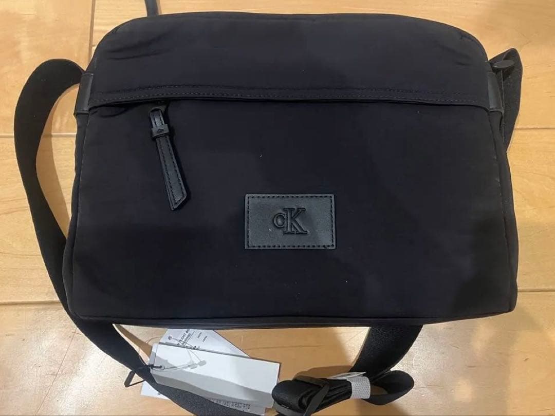 【定価1.7万円】  カルバンクライン ショルダーバッグ