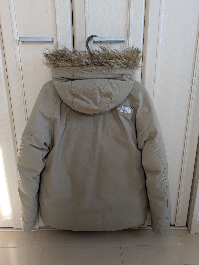 THE NORTH FACE ベージュ ダウンジャケット
