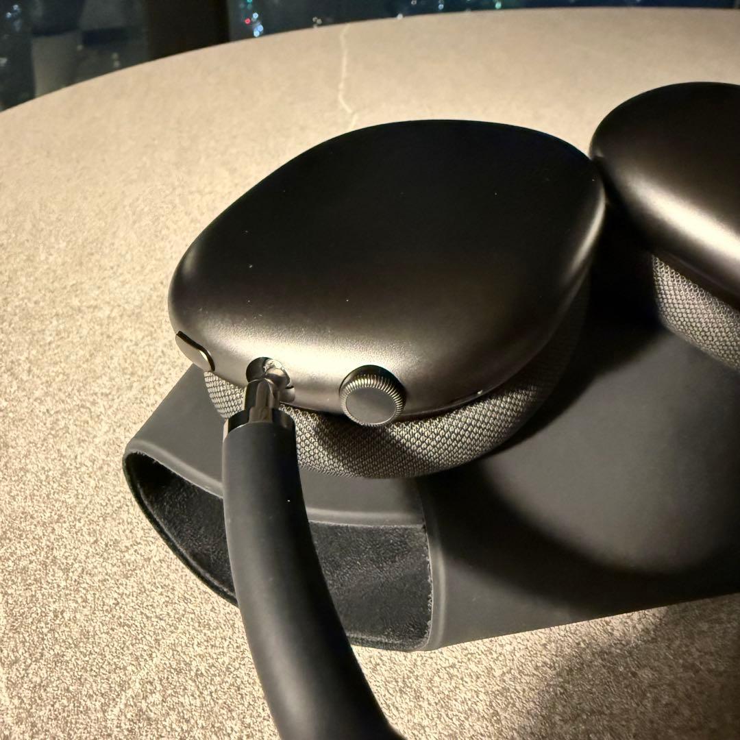 【極美品】AirPods Max スペースグレー（ライトニングモデル）