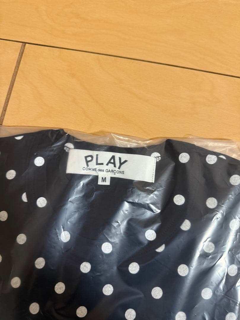 土日セールPLAY コムデギャルソン ドット柄ロンT赤ハートワッペン黒ブラックM