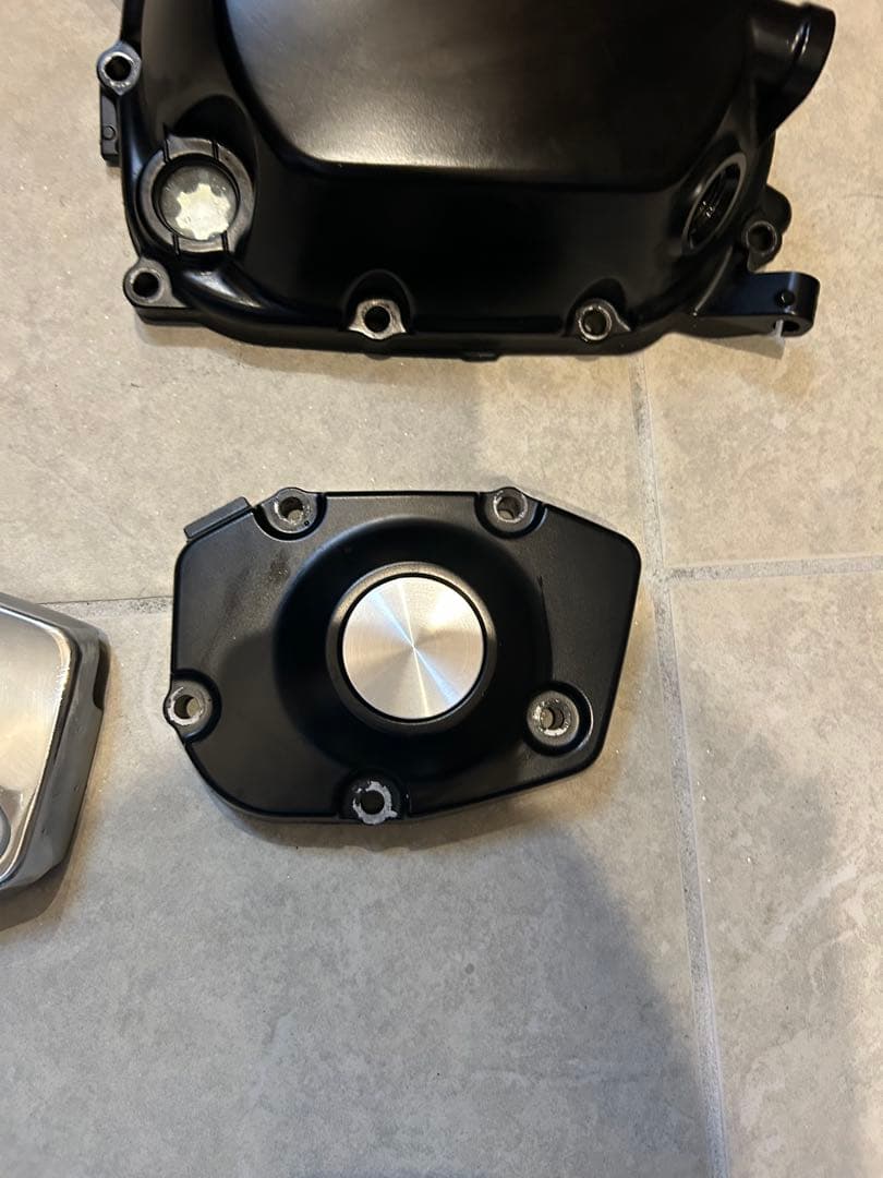 Z900RS エンジンカバー