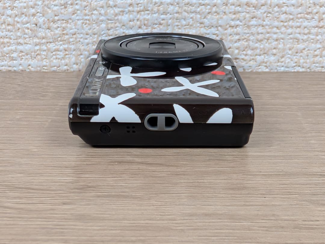 【希少・限定モデル】Panasonic LUMIX DMC-XS1 すずしろ草