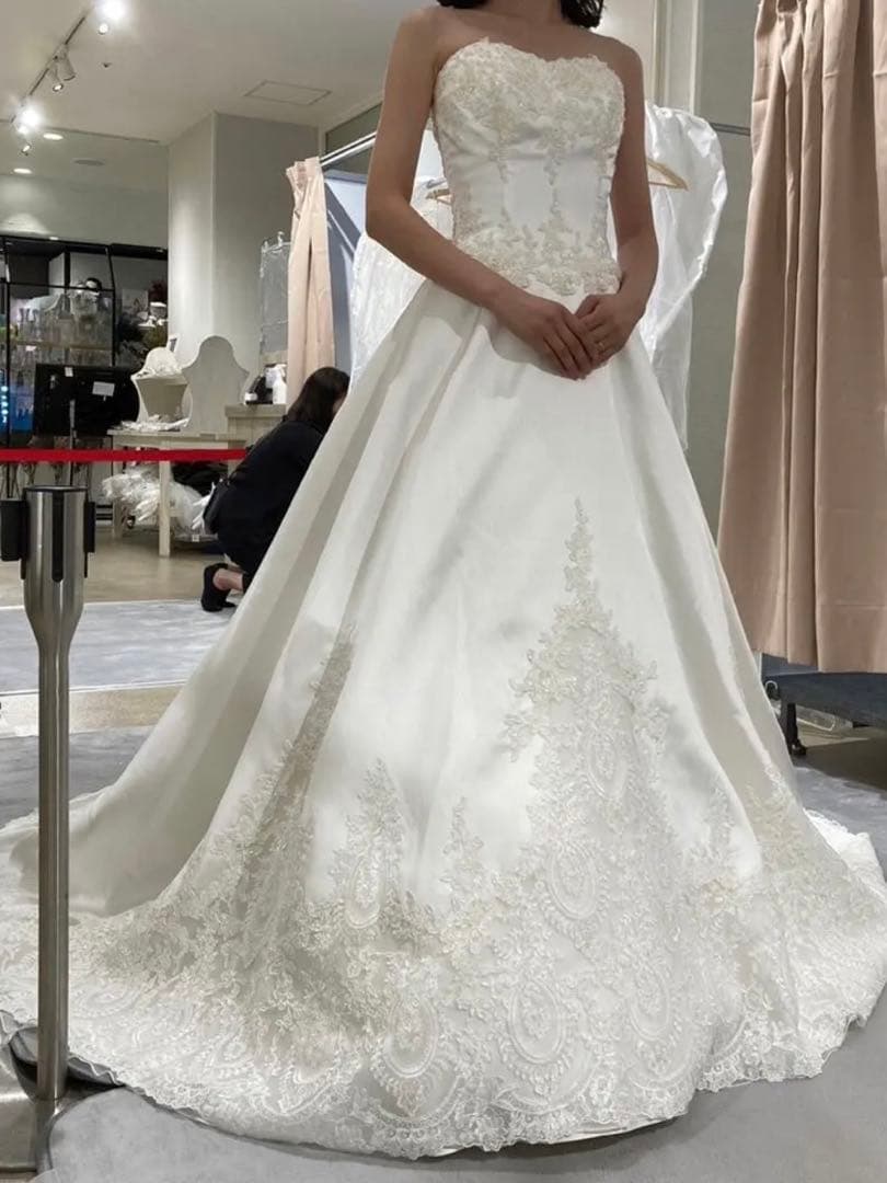 Aライン　ウエディングドレス