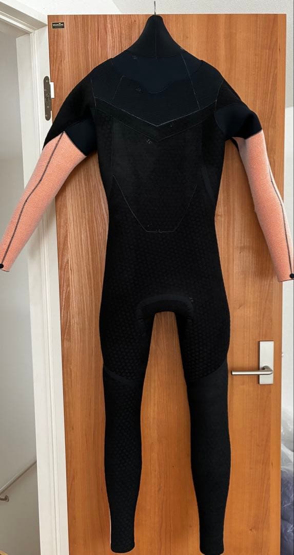 新品　Billabong セミドライ　ML