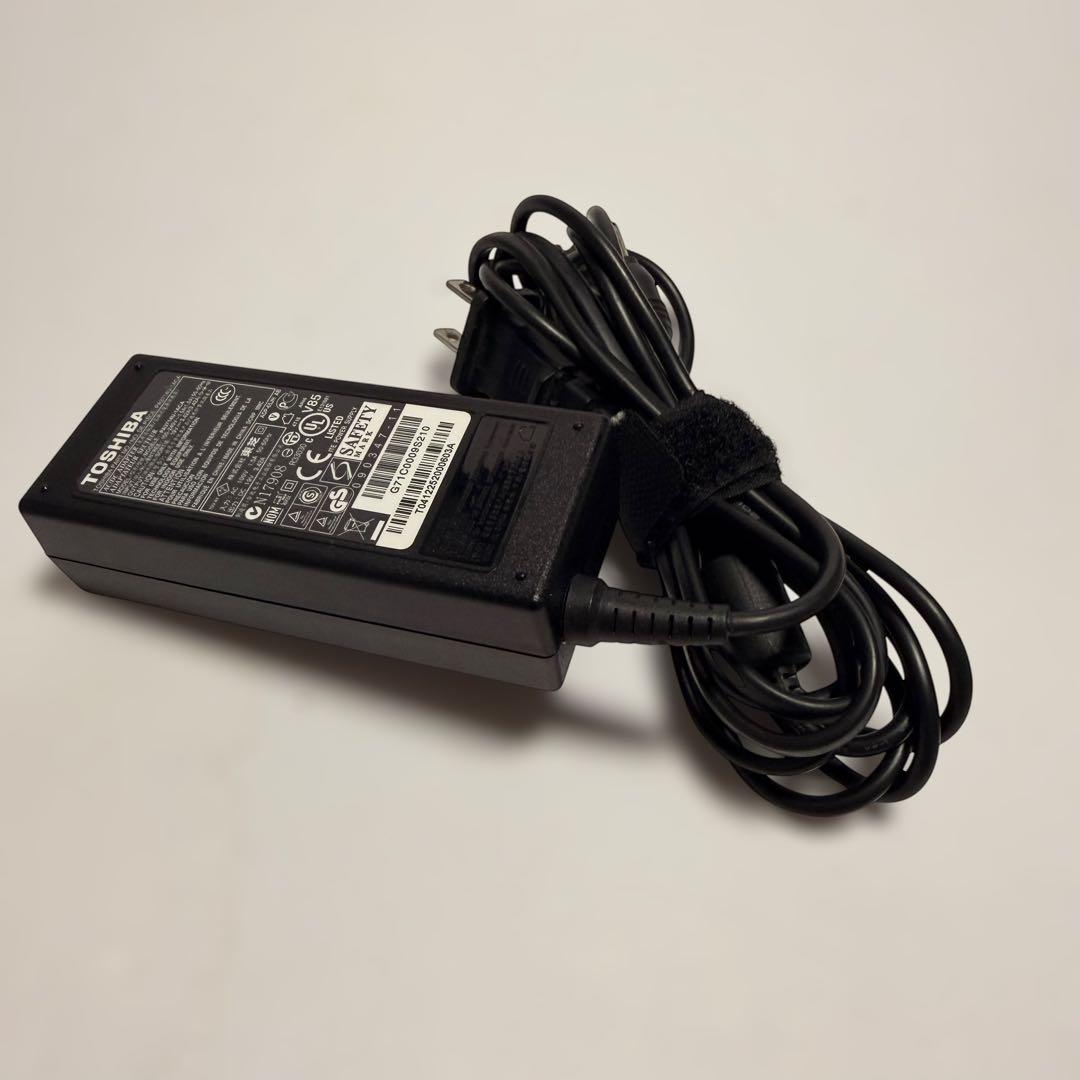 美品 dynabook MJ54/HS 11世代 メモリ10GB 容量256GB