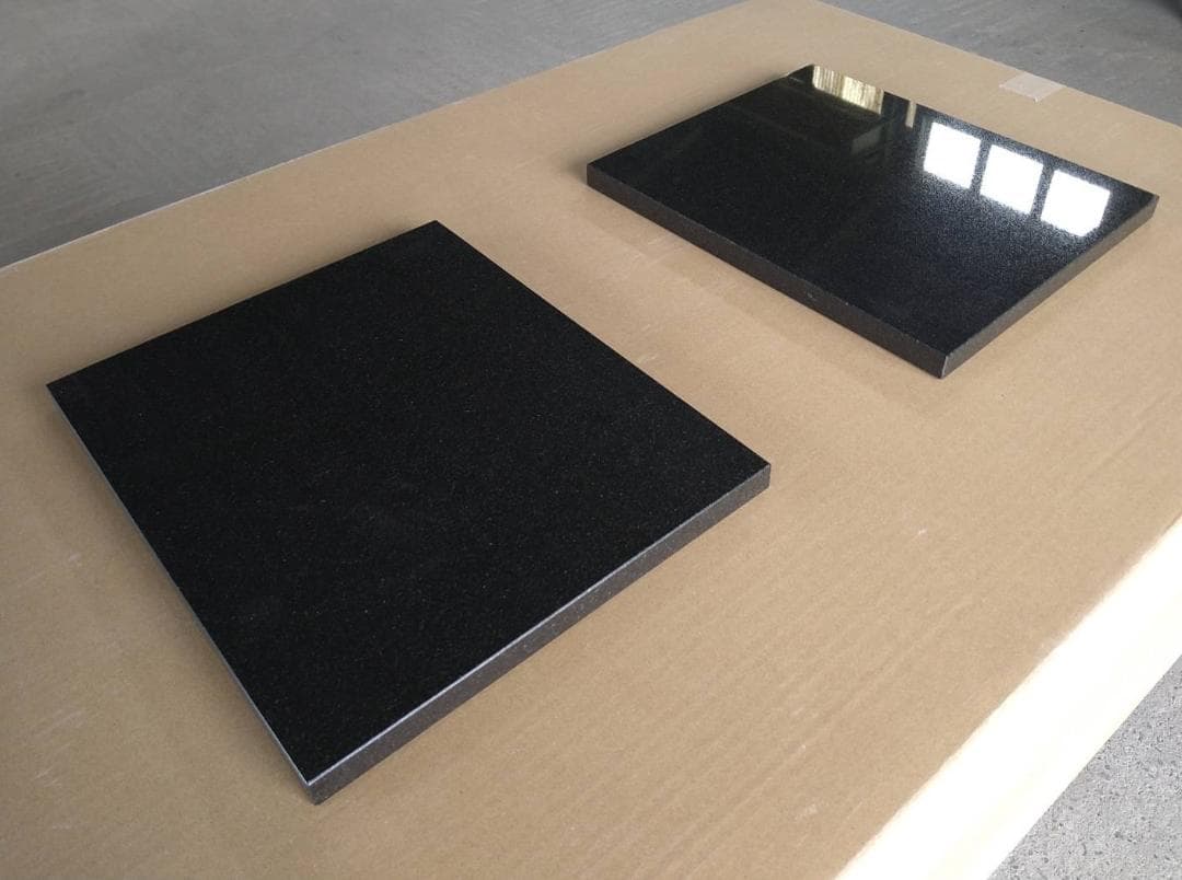 天然黒御影石　山西黒　オーディオボード　●300×250×17　5面磨き●　ペア