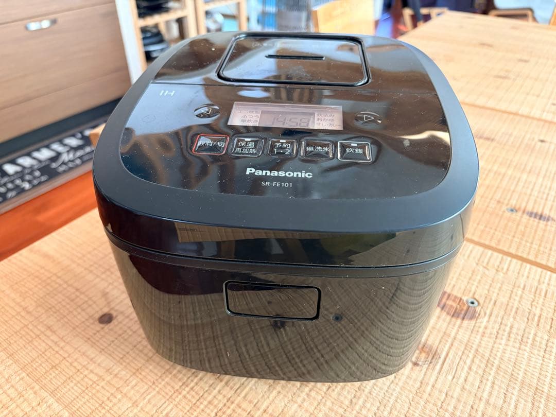 Panasonic SR-FE101 炊飯器 黒