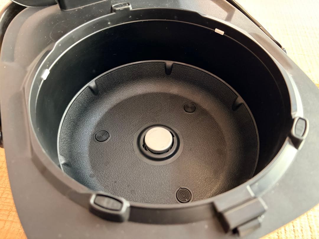 Panasonic SR-FE101 炊飯器 黒