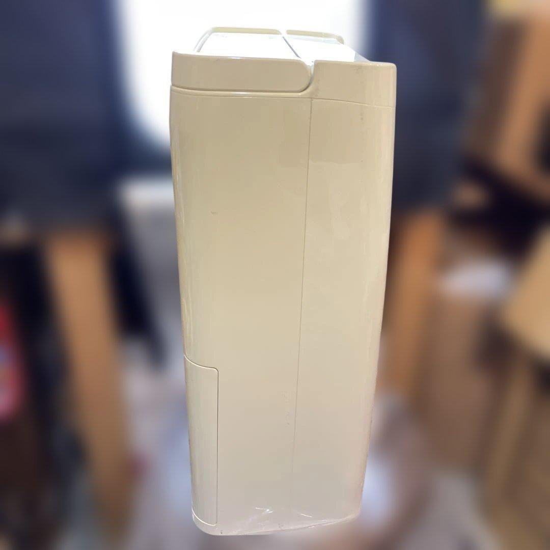 アイリスオーヤマ　除湿機 衣類乾燥 除湿器 ホワイト DCE-6515