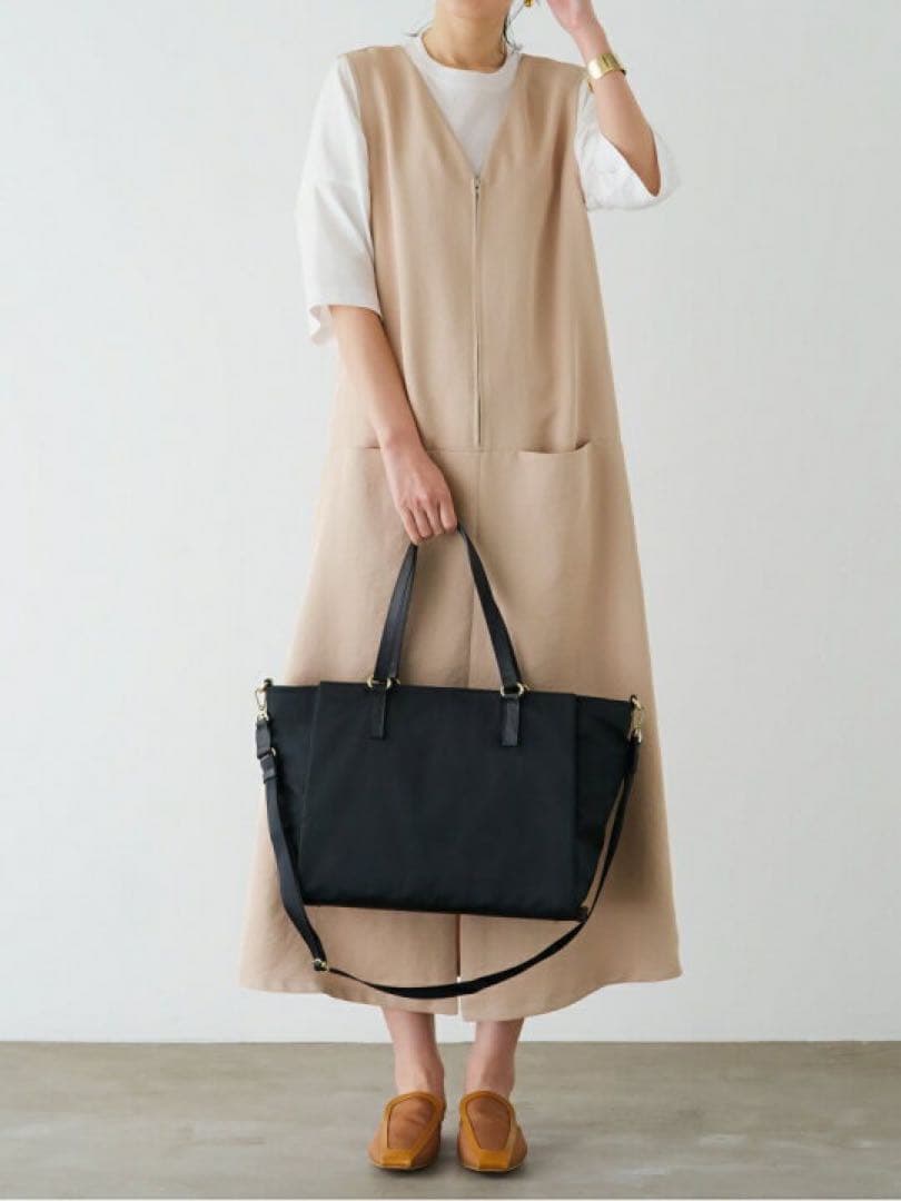 未使用ラシット大容量三層構造ポケット多数15インチPC入るお仕事2wayバッグ