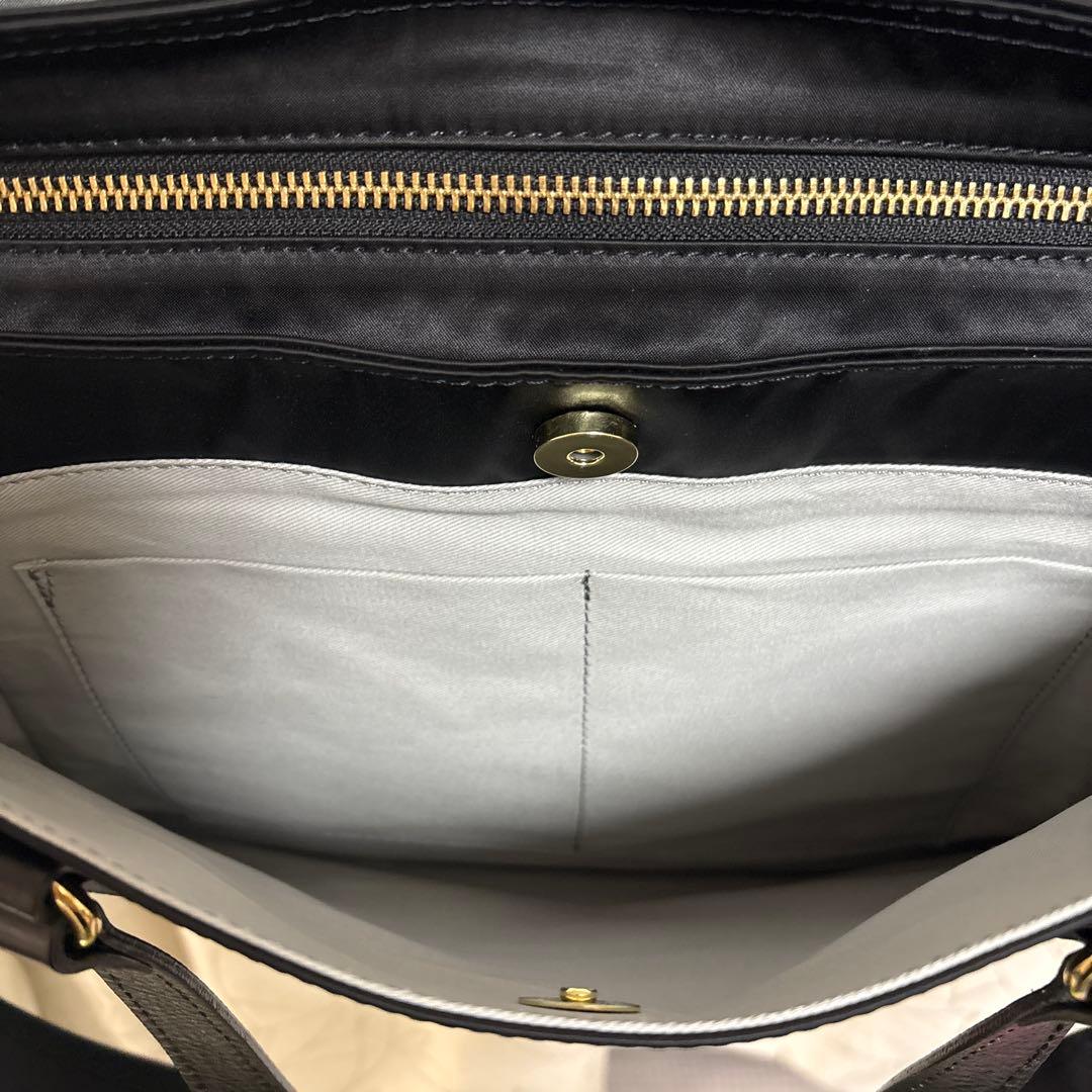 未使用ラシット大容量三層構造ポケット多数15インチPC入るお仕事2wayバッグ