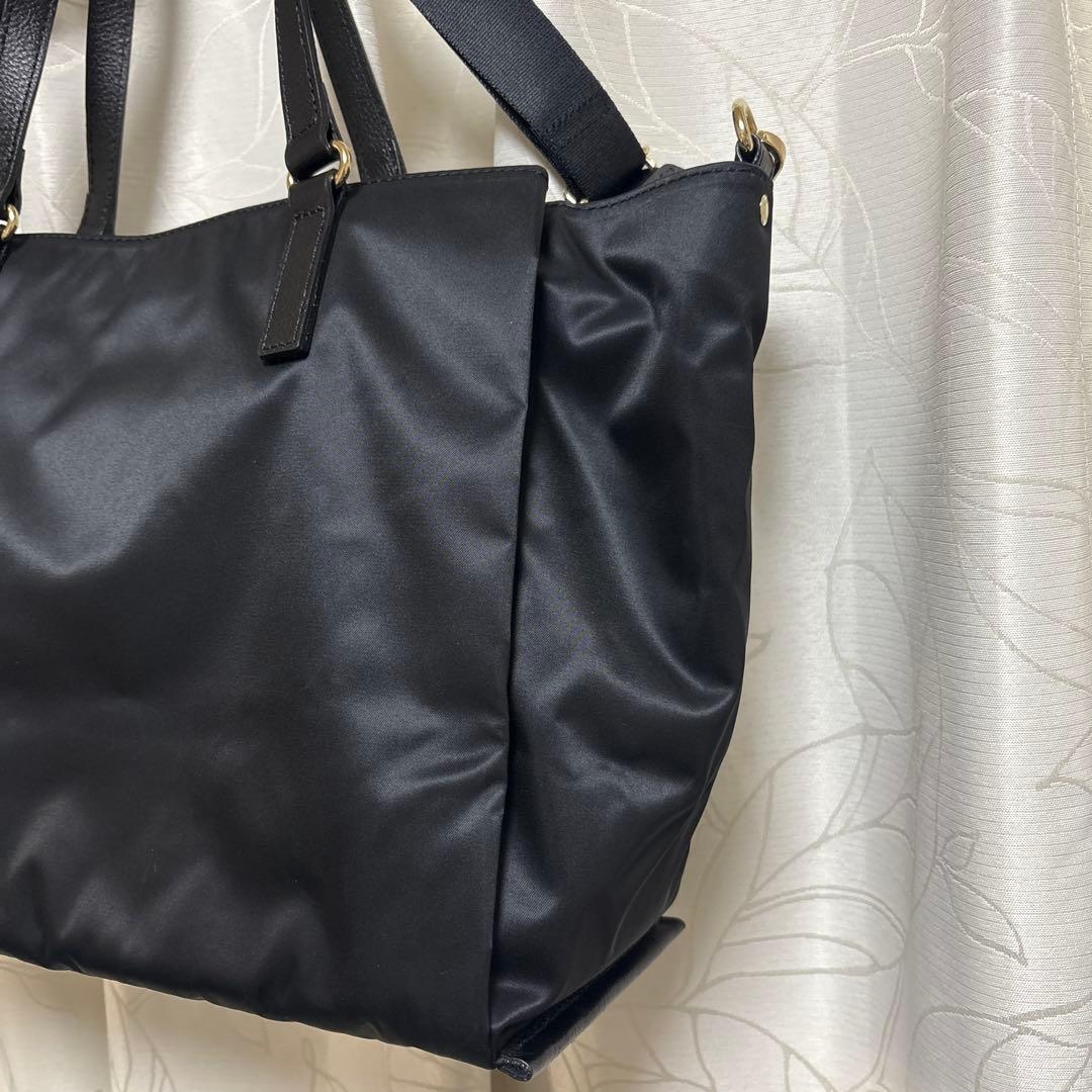 未使用ラシット大容量三層構造ポケット多数15インチPC入るお仕事2wayバッグ