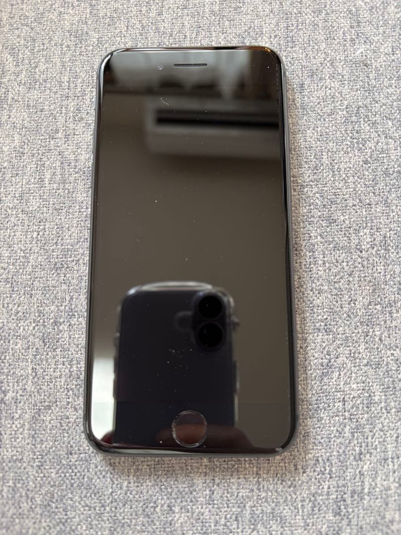 Apple iPhone 8 スペースグレイ 64GB