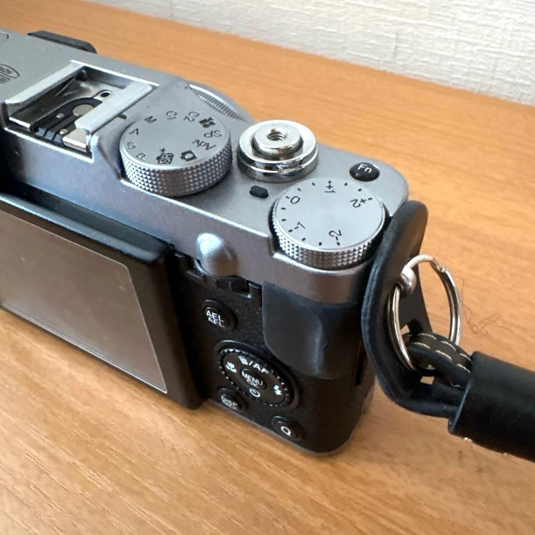FUJIFILM Ｘ20 シルバー 【中古品】